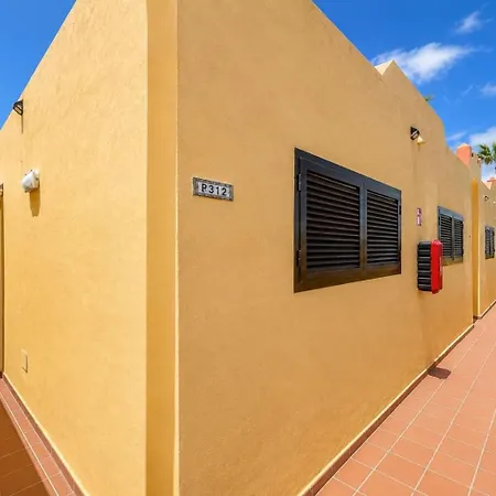 Apartamento Guestready - Bright Retreat With Outdoor Pool Corralejo