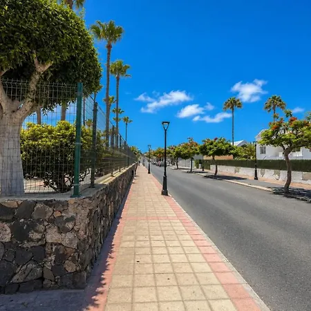 Guestready - Bright Retreat With Outdoor Pool *